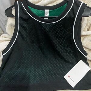 Lululemon Reversible Top Size M NWT